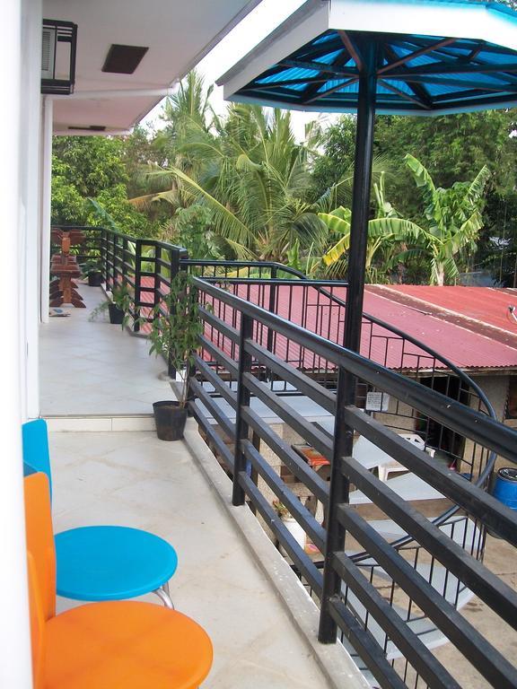 Charm Guest House Puerto Princesa Extérieur photo