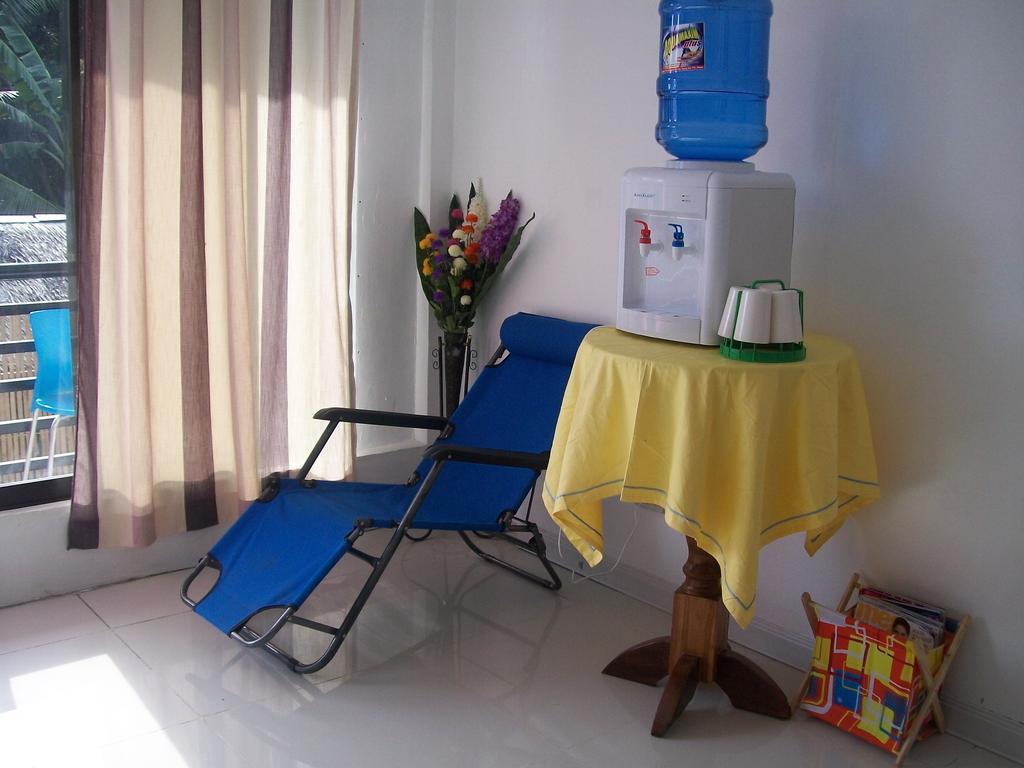 Charm Guest House Puerto Princesa Extérieur photo